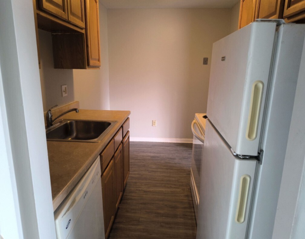 Foto del edificio - 1515 E 118th St