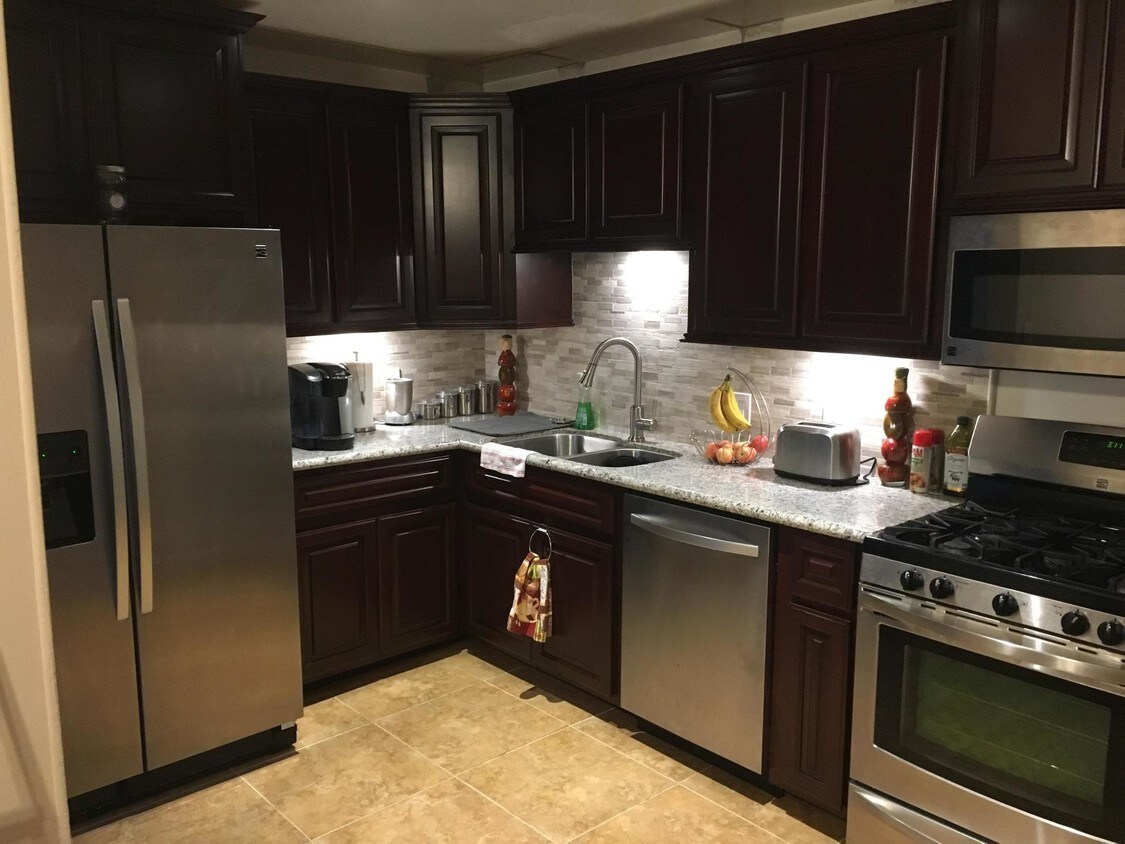Foto principal - 8741 Nada St