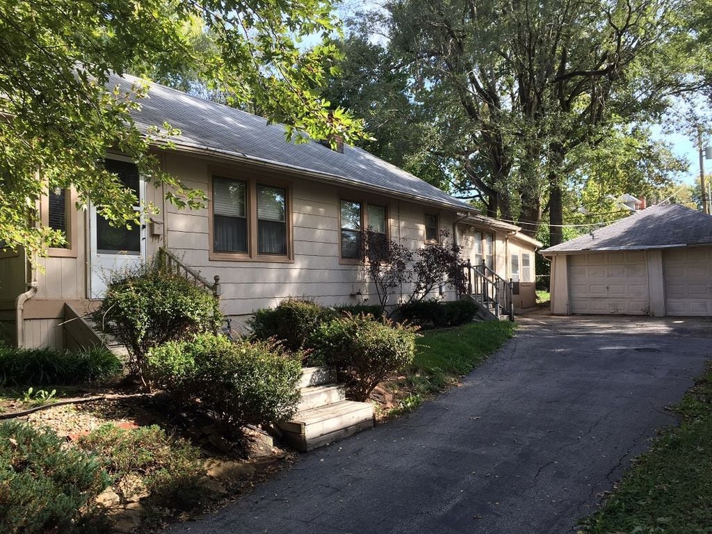 1837 S Harris Ave, Independence, MO 64052 - House Rental in