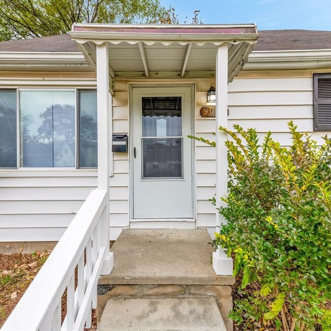 Foto del edificio - 9082 Louise St