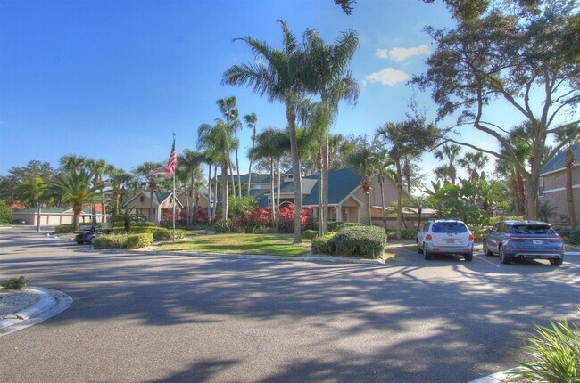 Building Photo - 7667 N Wickham Rd