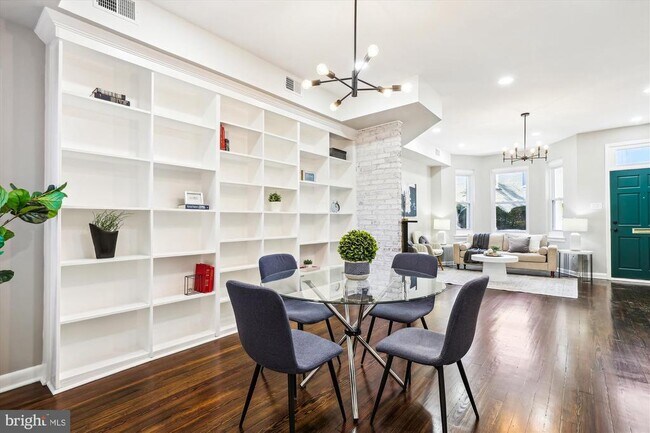 Foto del edificio - 617 Elliott St NE