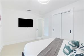 Photo - 2289 Cleveland St House