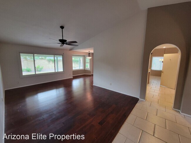 Building Photo - 4 br, 2 bath House - 4119 E Topeka Dr