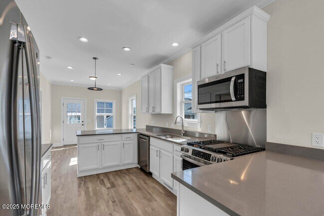 Foto del edificio - 1708 B St