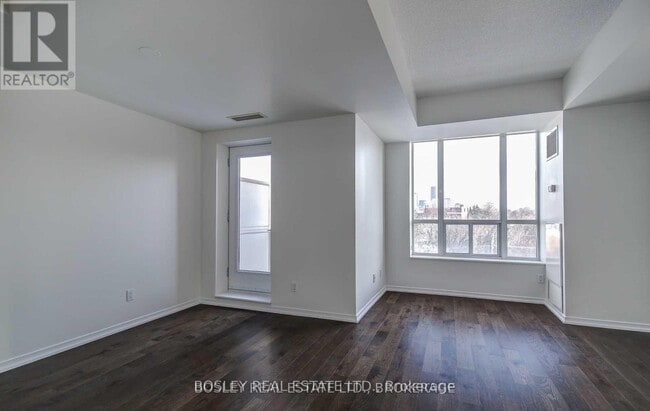 Building Photo - 451 Rosewell Ave