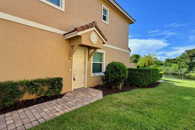 Foto del edificio - 647 SW Glen Crest Way