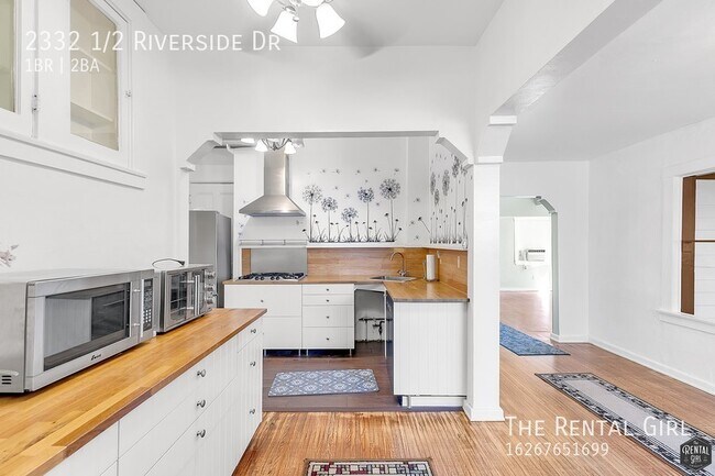 Building Photo - SWEET 1 BED/ 1.5 BATH + BONUS ROOM IN FROG...