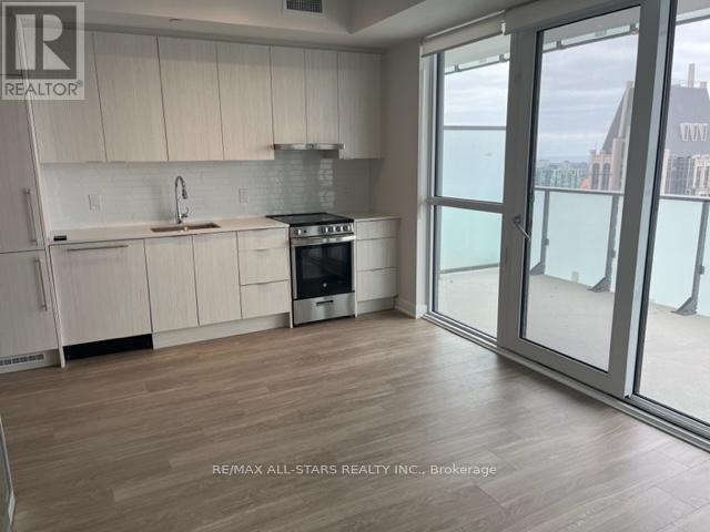 Photo du bâtiment - 430 Square One Dr