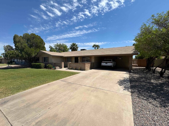 Photo - 1909 E La Jolla Dr House