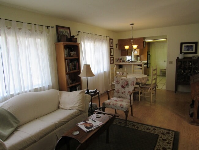 Foto del edificio - 3 bed, 2 bath, two car garage Condo on the Central Coast