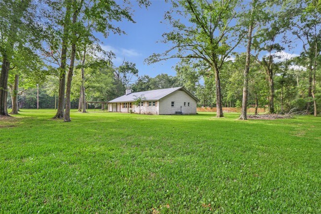 Building Photo - 3014 Inland Rd