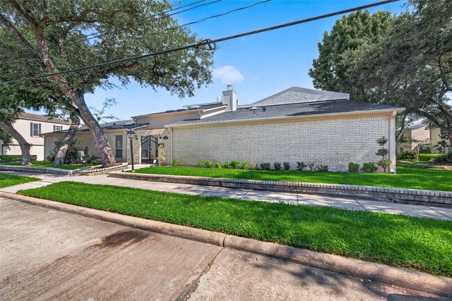 Building Photo - 5218 Palmetto St