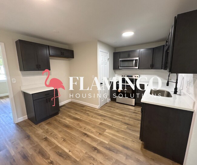 Foto del edificio - Spacious 4-Bedroom Home in Fairborn – Newly Updated & Move-In Ready!