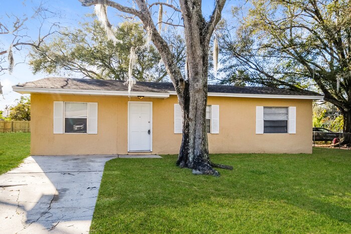 Primary Photo - 3BR 1BA ranch cul-de-sac home now leasing!