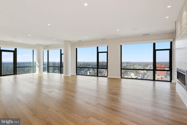 Foto del edificio - 4960 Fairmont Ave