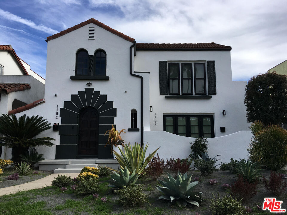 Foto principal - 1180 S Tremaine Ave