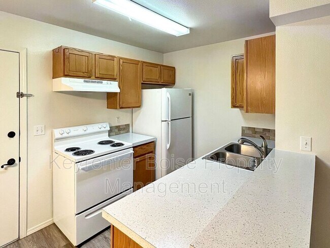 Foto del edificio - 252 Elbridge St E
