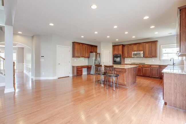 Building Photo - 1049 Bradshaw Estates Dr