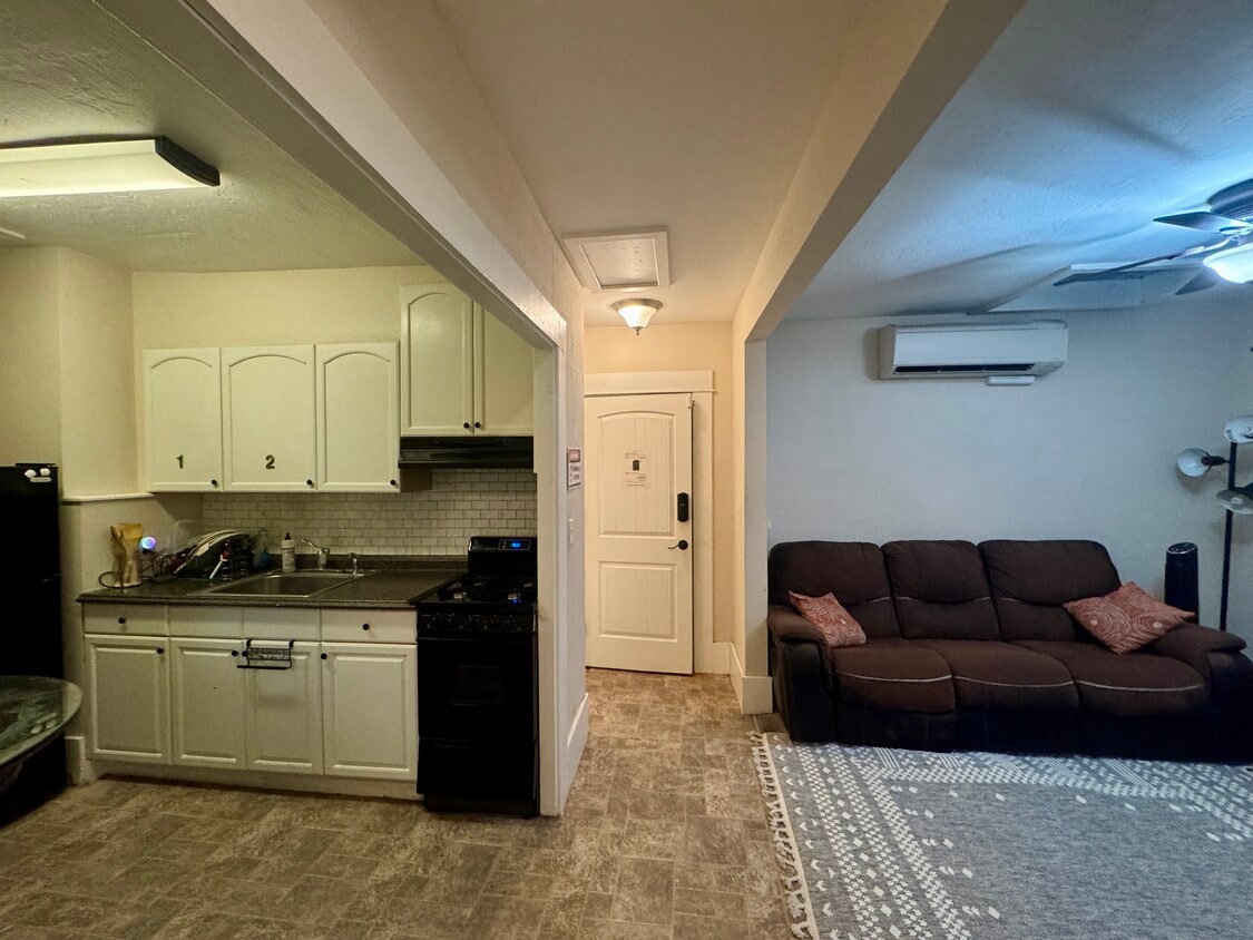 Foto principal - 104 W Fulton St