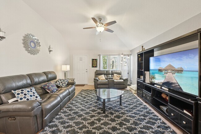 Foto del edificio - 2222 Mountain Quail Wy