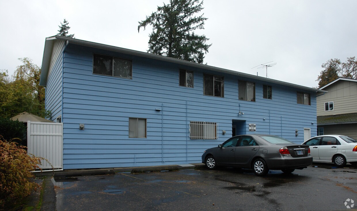 Building Photo - 1339-1345 Fir St S