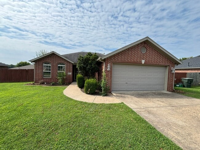 Photo - Clabber Creek Subdivision!! Worry Free Law... House