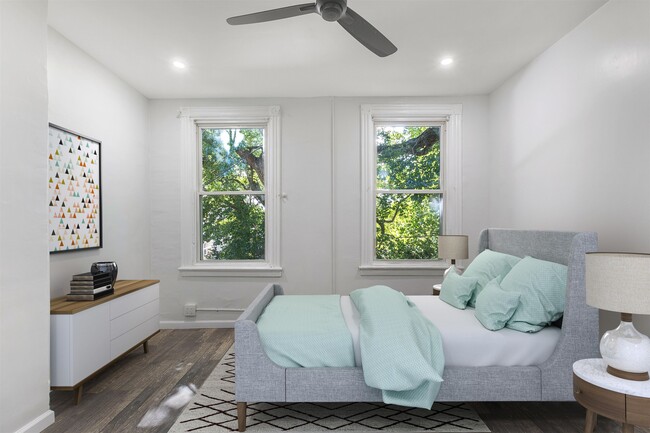 Foto del edificio - 185 Belmont Ave