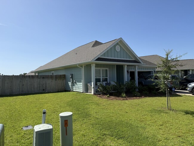 Building Photo - 319 Gray Owl Dr