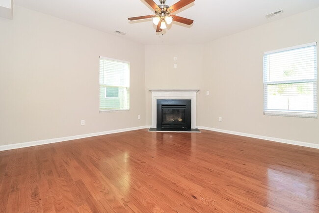 Building Photo - 3708 Amistad Ln