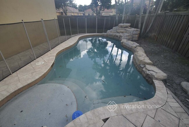 Foto del edificio - 13660 SW 49th Ct