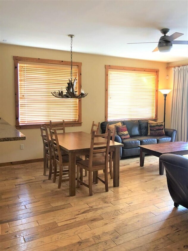 10564 Boulders Rd, Truckee, CA 96161 House Rental in Truckee, CA