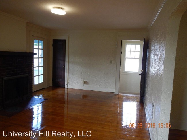 Building Photo - 569 Westmoreland Ave