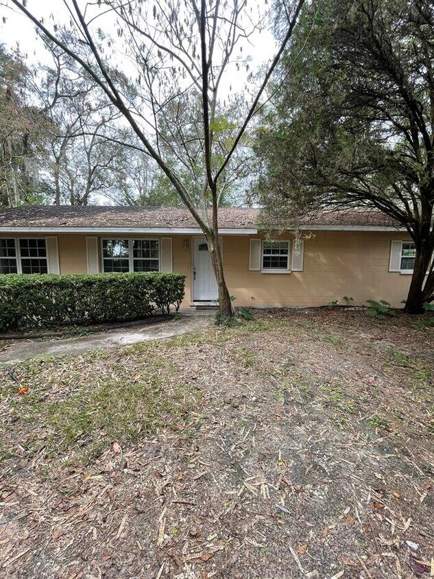 Foto principal - 9502 NE Waldo Rd