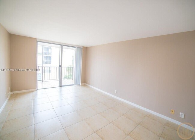 Foto del edificio - 501 Three Islands Boulevard