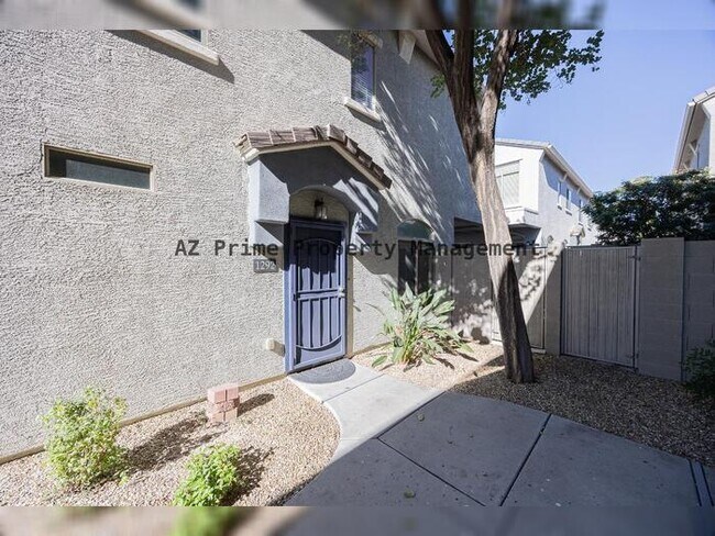 Building Photo - 2150 W Alameda Rd