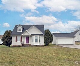Building Photo - 606 Artic Ave