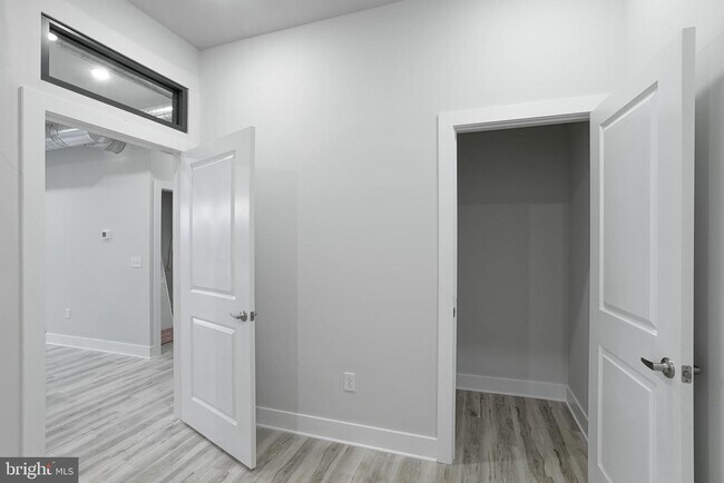 Foto del edificio - 2450 N Lee St