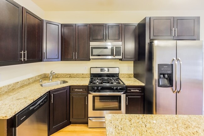 Photo - 1541 Ogden St Apartment