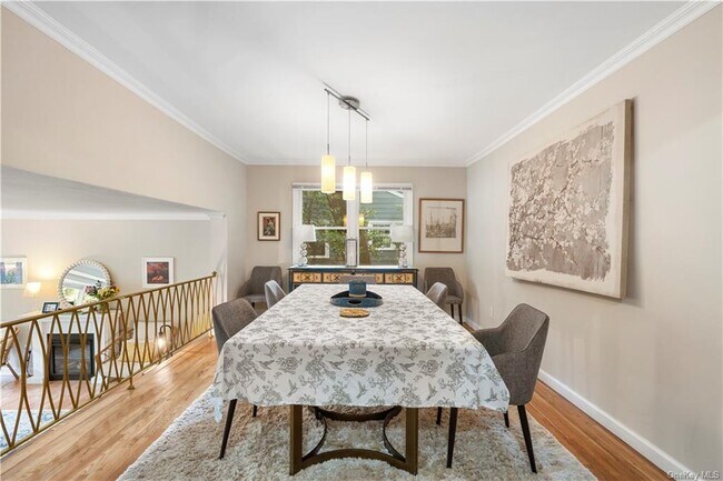 Foto del edificio - 24 Sherwood Oval