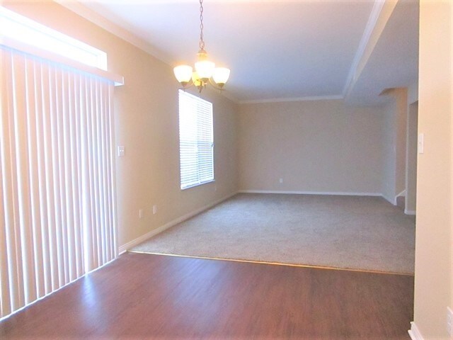 Building Photo - 1102 Chateaugay Court