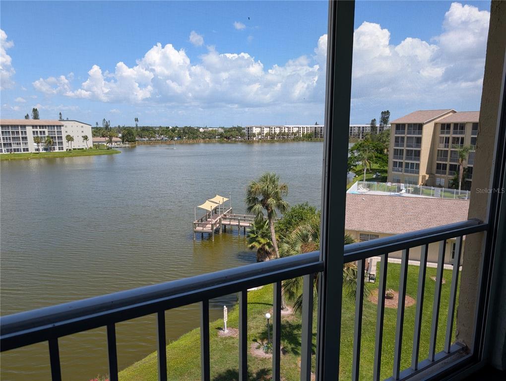 Foto principal - 3665 Lake Bayshore Dr