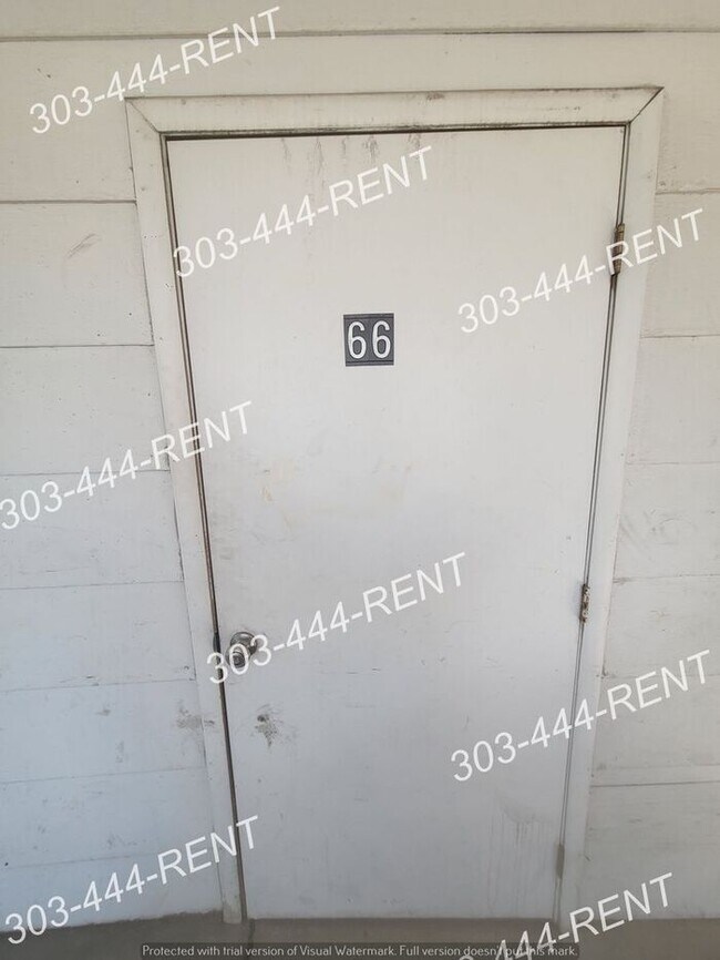 Foto del edificio - MUST SEE!!! Spacious 2 Bedroom Duplex Located 20 Minutes from Downtown Denver!!!!