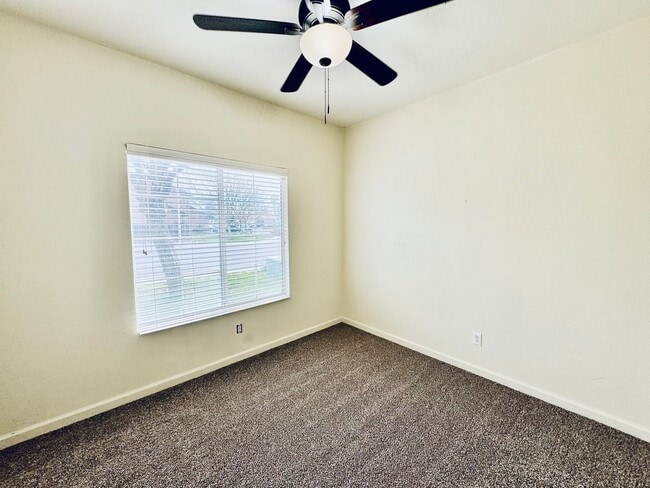 Foto del edificio - REDUCED! Cozy 3 Bedroom 2 Bath Home