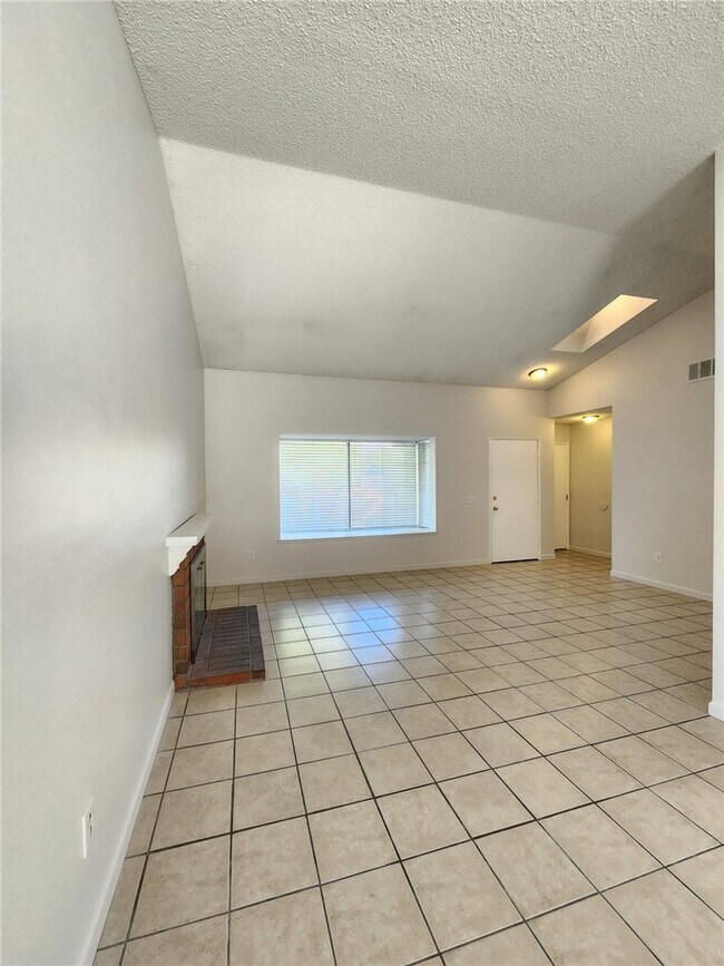 Foto del edificio - 37749 Janus Dr