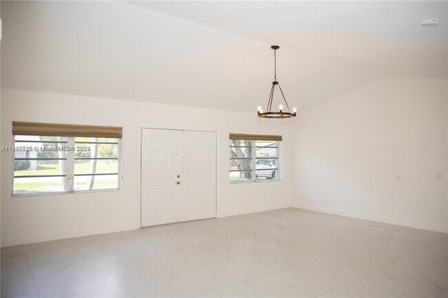Foto del edificio - 8261 SW 142nd St # 0