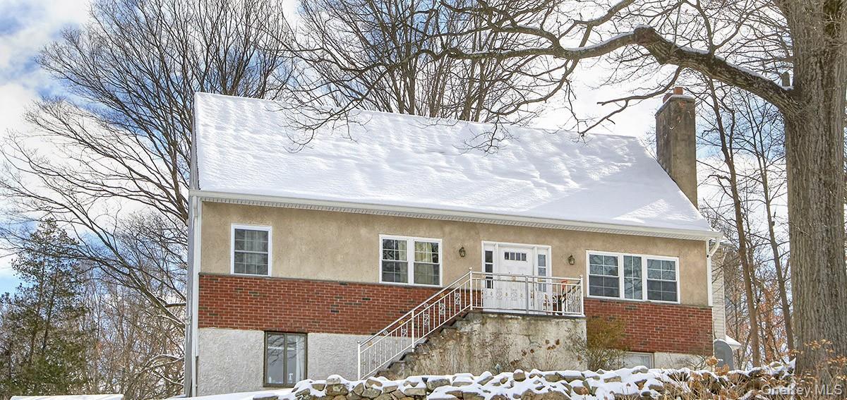 Primary Photo - 50 Custis Ave
