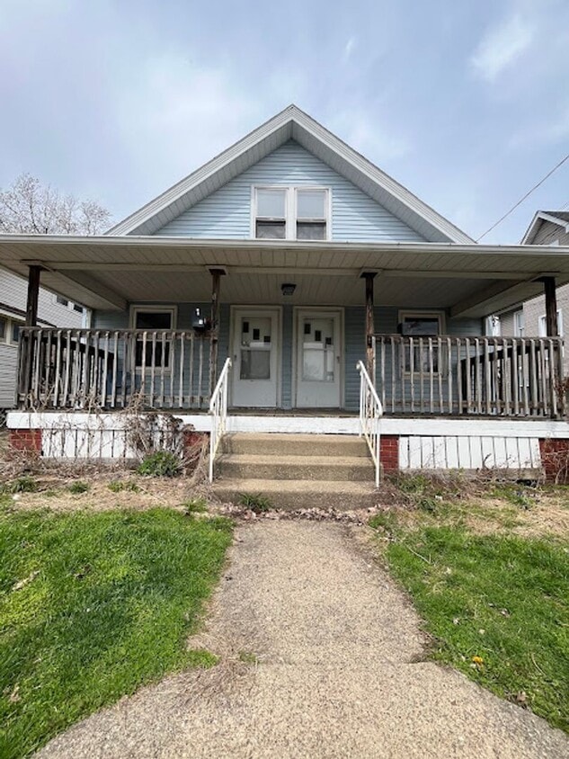 Foto principal - 803 21st St NW