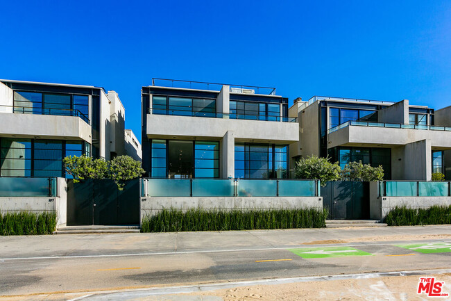 Foto del edificio - 109 Ocean Front Walk