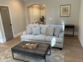 Building Photo - 4230 Old Cherokee St